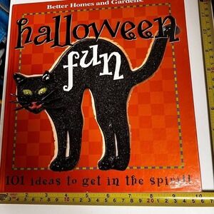 *B3G1 Better Homes & Gardens Halloween book decorations‎ and food recipes BEZ-A
